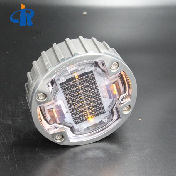 <h3>Led Road Stud Light With Tempered Glass Material In UK</h3>
